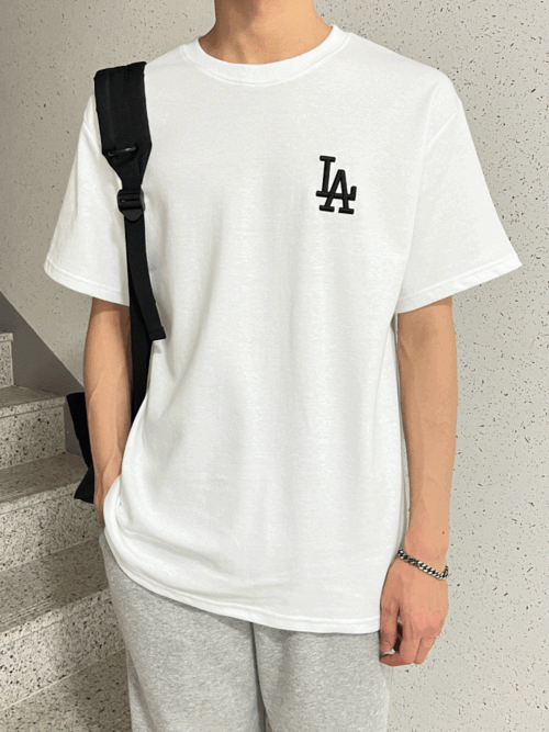 LA 자수 오버핏 반팔 티셔츠 4227
